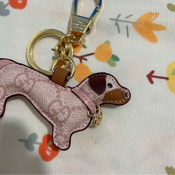 Gucci Dachshund-Shaped Keychain - Picture 6 of 9